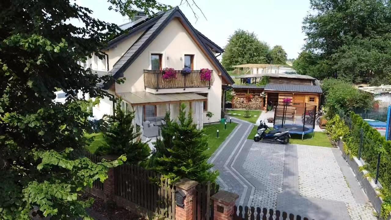 Apartament Pod Lipami Rewal Exterior foto