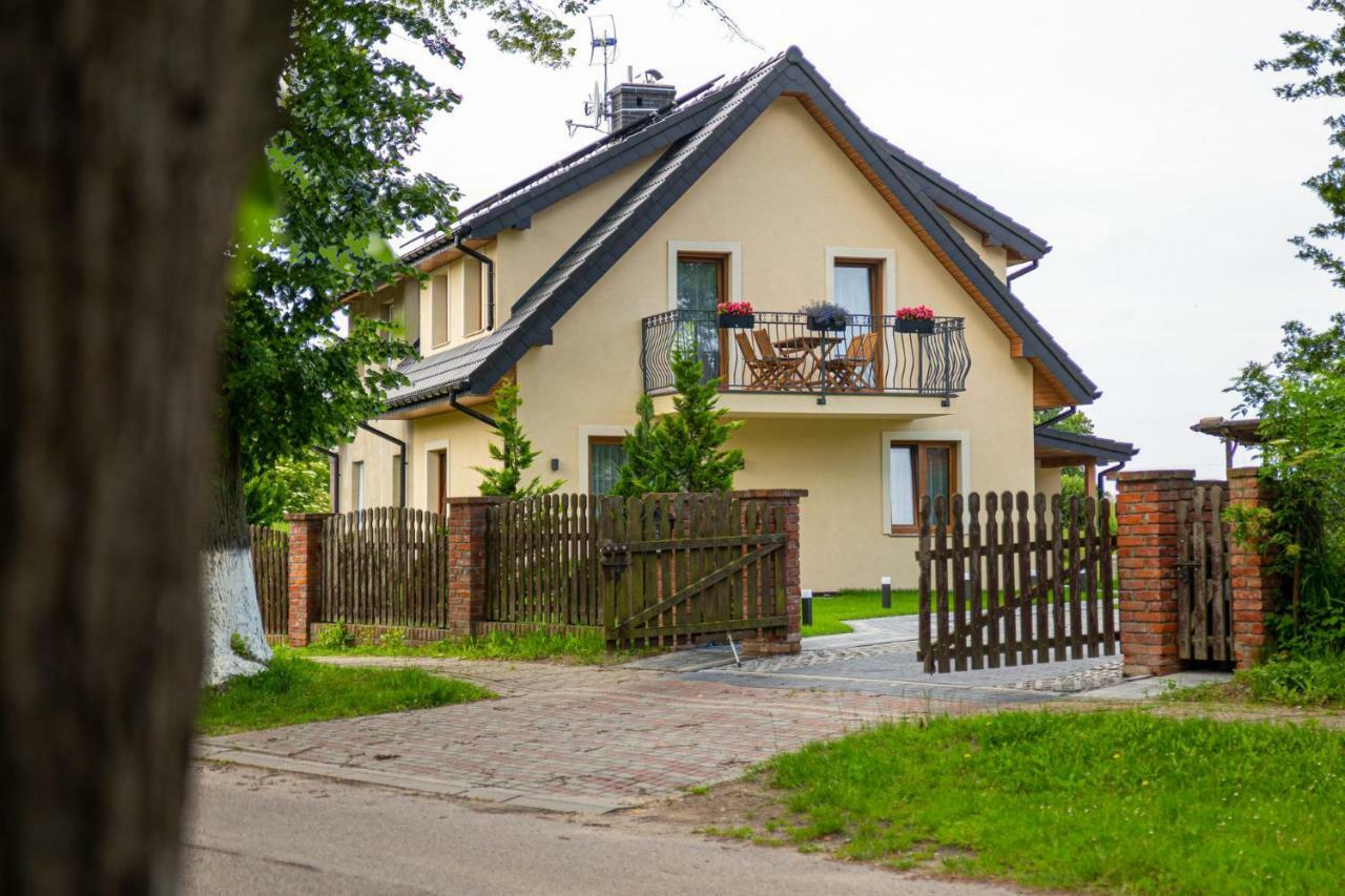 Apartament Pod Lipami Rewal Exterior foto